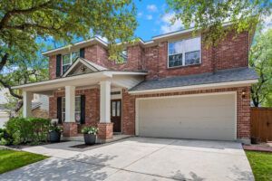 A New Garage Door Can Boost Your Home's Curb Appeal